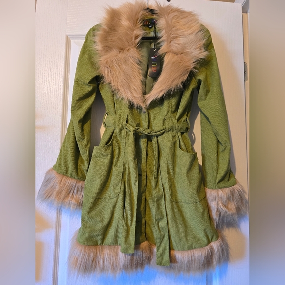 DOLLSKILL~ Delia~Daisy Dear Sherpa Coat - Picture 4 of 7